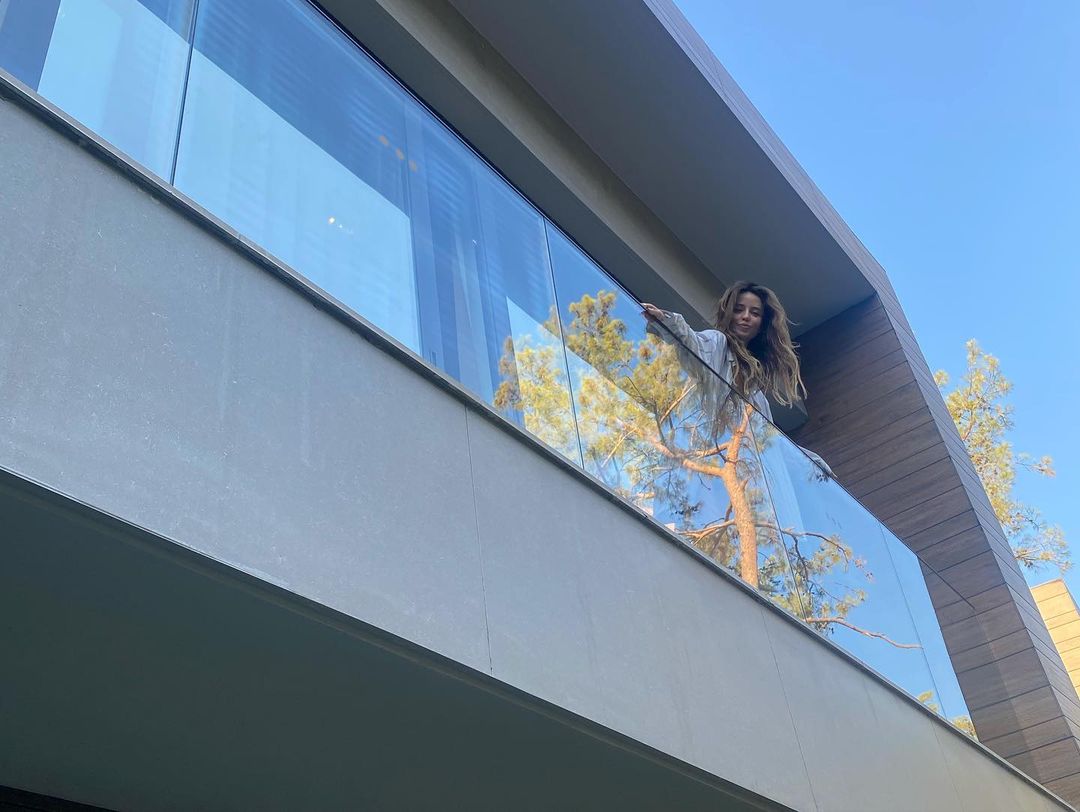 На расслабоне: Дорофеева показала, как отдыхает с Дантесом в Турции