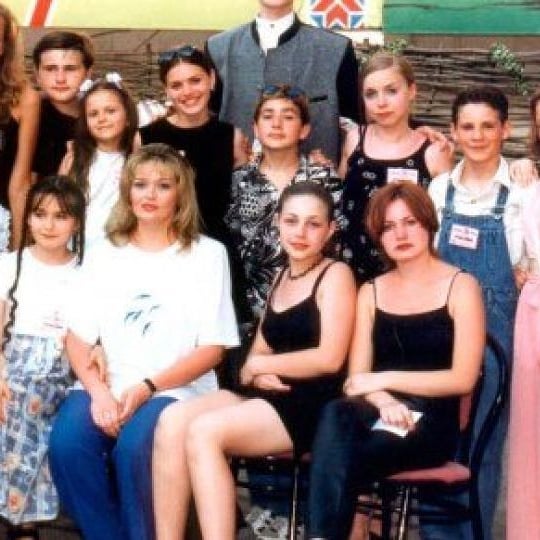 Еще брюнетка: в сети появилось редкое фото 14-летней Тины Кароль