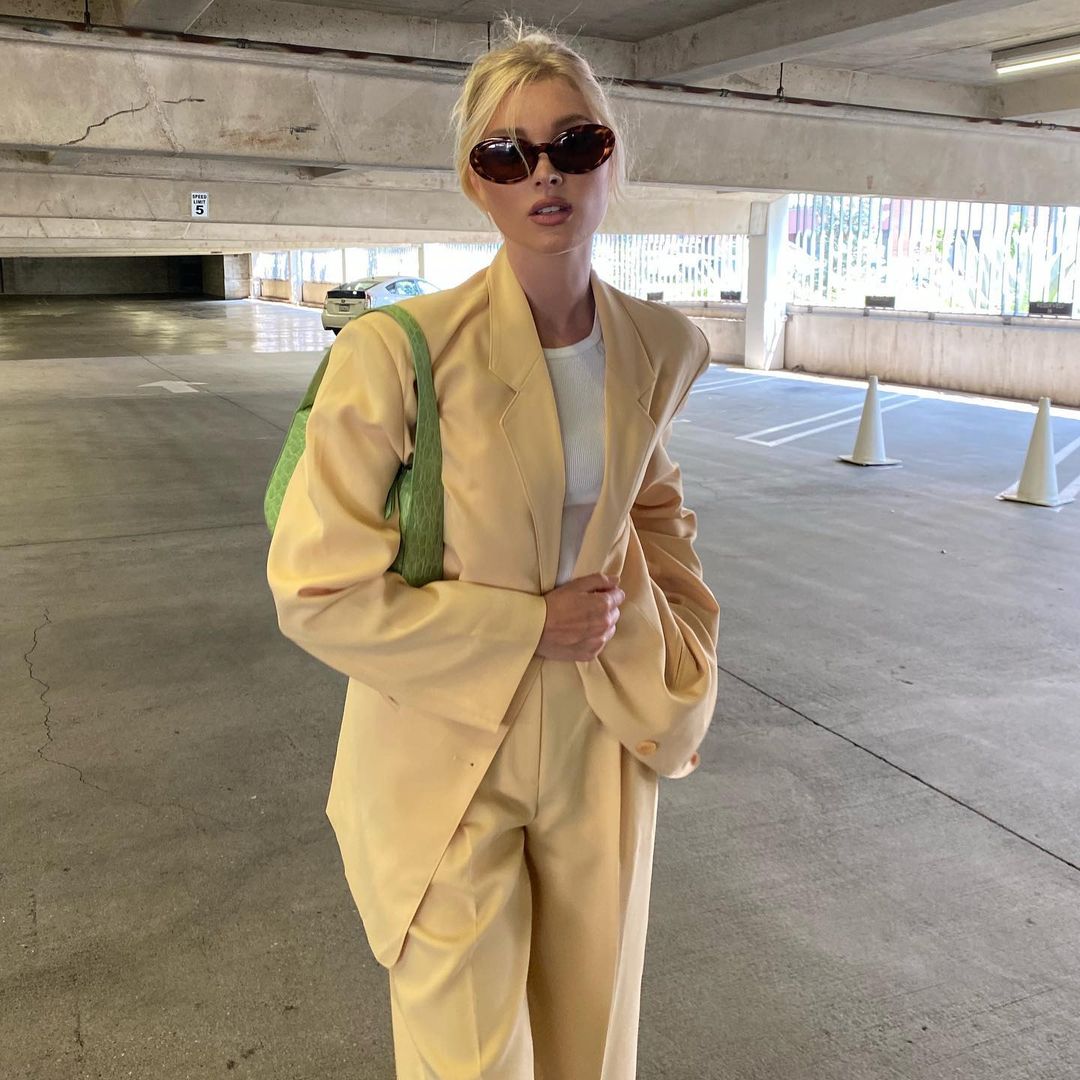 Идеальное сочетание: модель и икона стиля Эльза Хоск показала, как носить брючный костюм