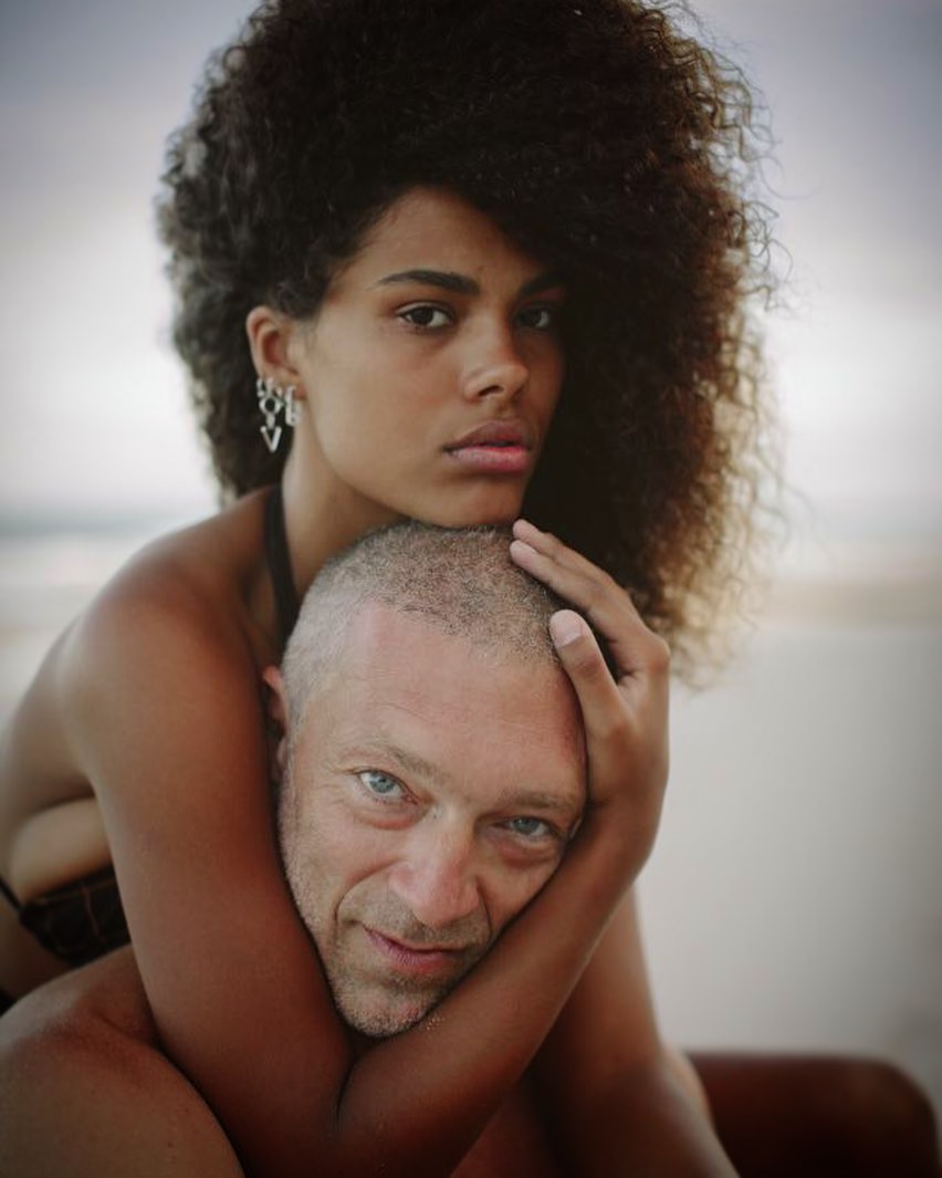 Любов навіки: Тіна Кунакі і Венсан Кассель показали рідкісні романтичні фото на честь річниці весілля