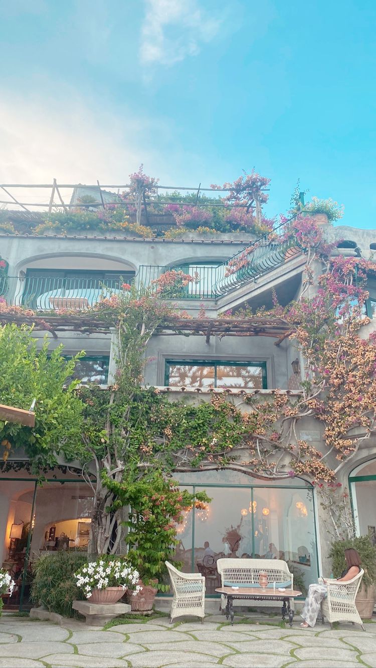 Племінниця принцеси Діани Кітті Спенсер показала розкішний медовий місяць з чоловіком-мільйонером