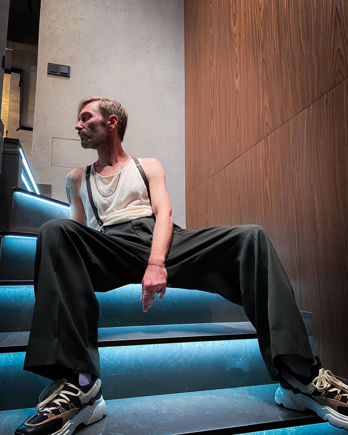 Робота на дві країни і колаб з Сердючкою: як живе і чим займається EL Кравчук