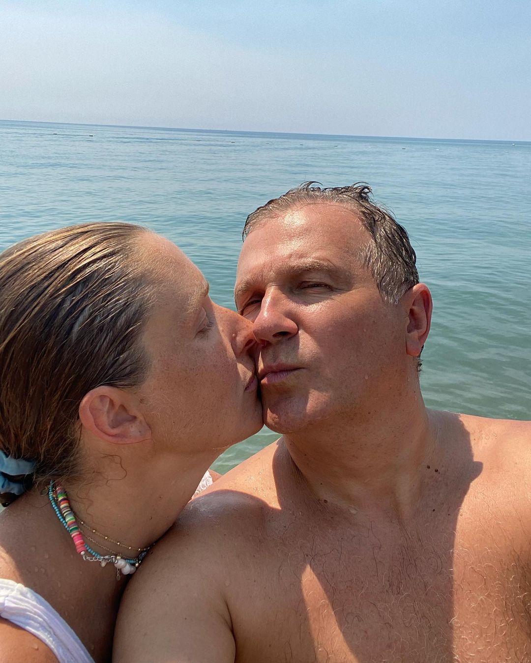 Щаслива сім'я: Осадча і Горбунов зворушили яскравими літніми фото з синочками