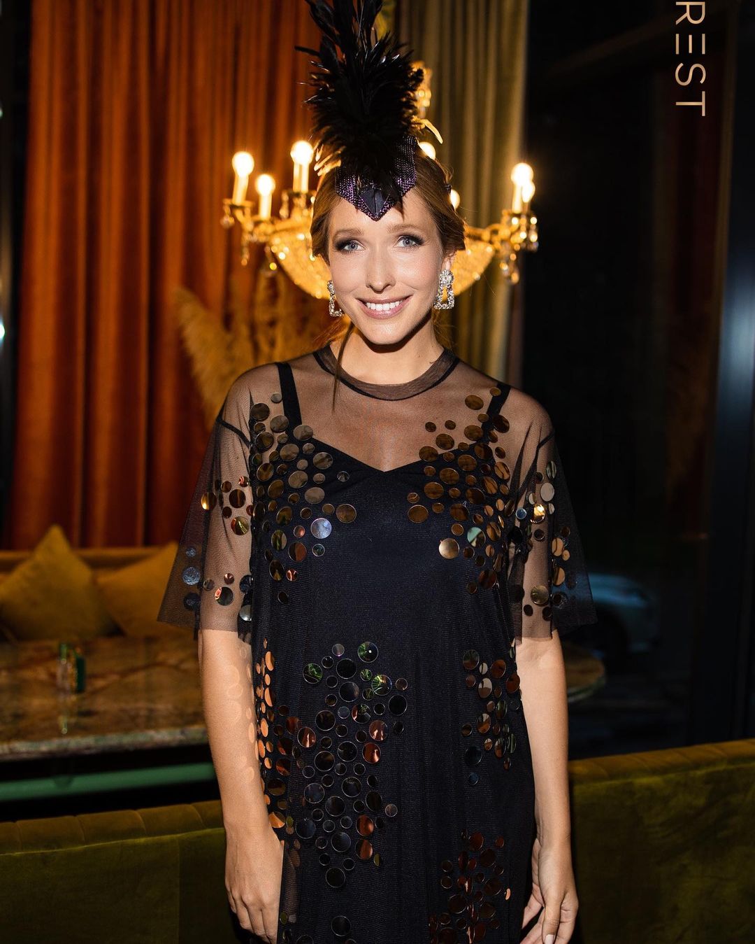 Осадчая и Горбунов вернулись к работе после рождения сына: стильный выход пары