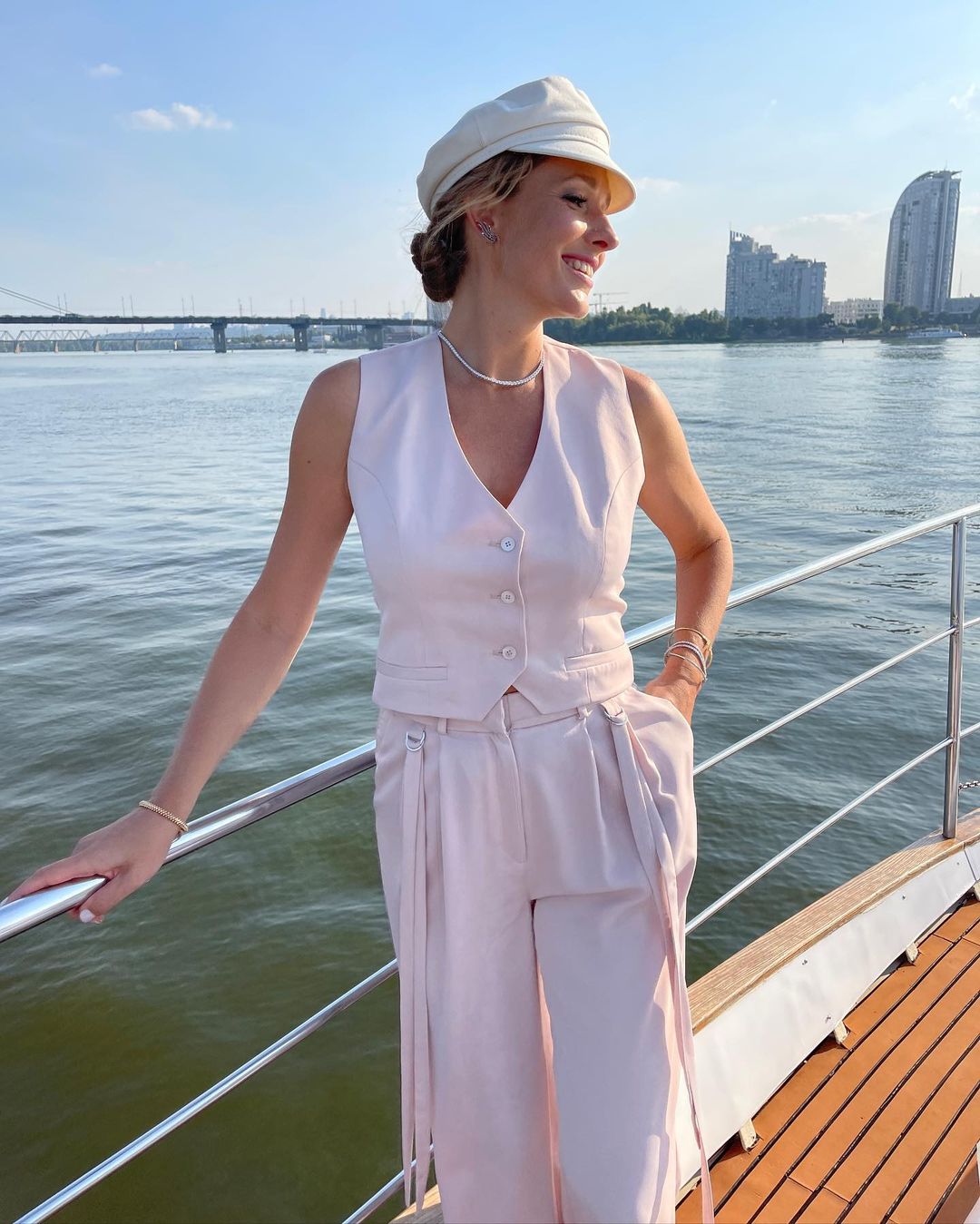 Именинница Осадчая устроила веселый девичник с Каменских, Астафьевой и Ефросининой