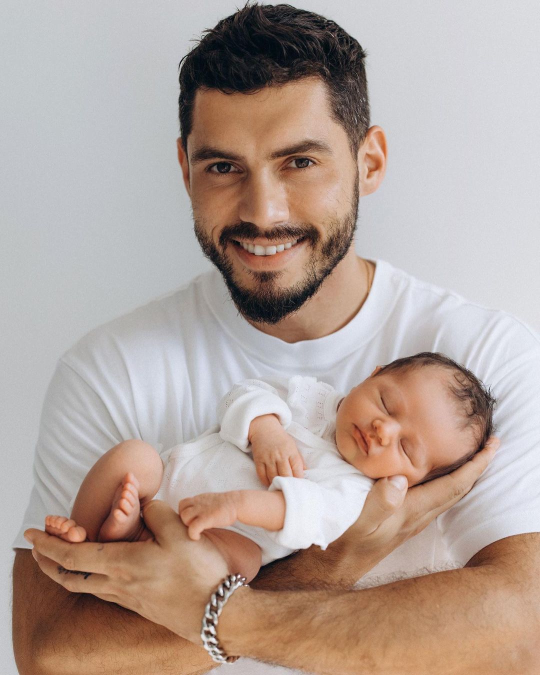 Растет с космической скоростью: Квиткова и Добрынин показали 2-месячного сыночка