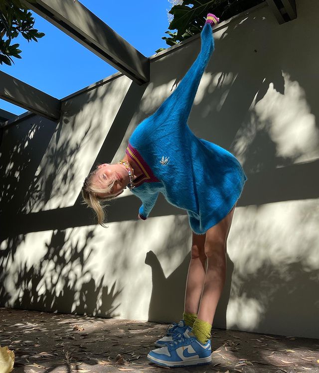 Топ-10 советов: стилист показала, как выглядеть выше и стройнее