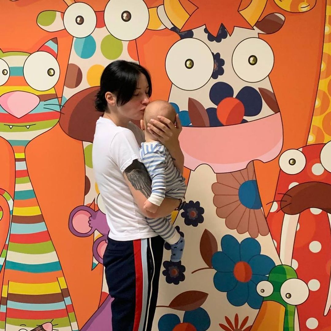 Він мною керує: Приходько відверто розповіла про виховання трьох дітей