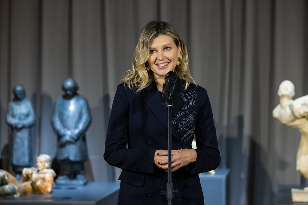 Бездоганна: Олена Зеленська демонструє лаконічний образ total black