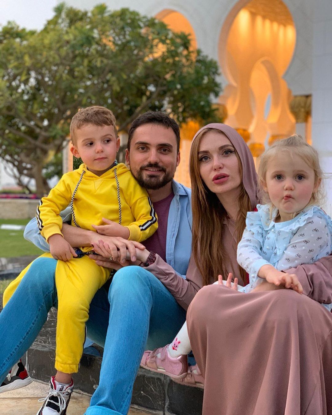 Маленька копія мами: Слава Камінська зворушила милими фото дочки-іменинниці