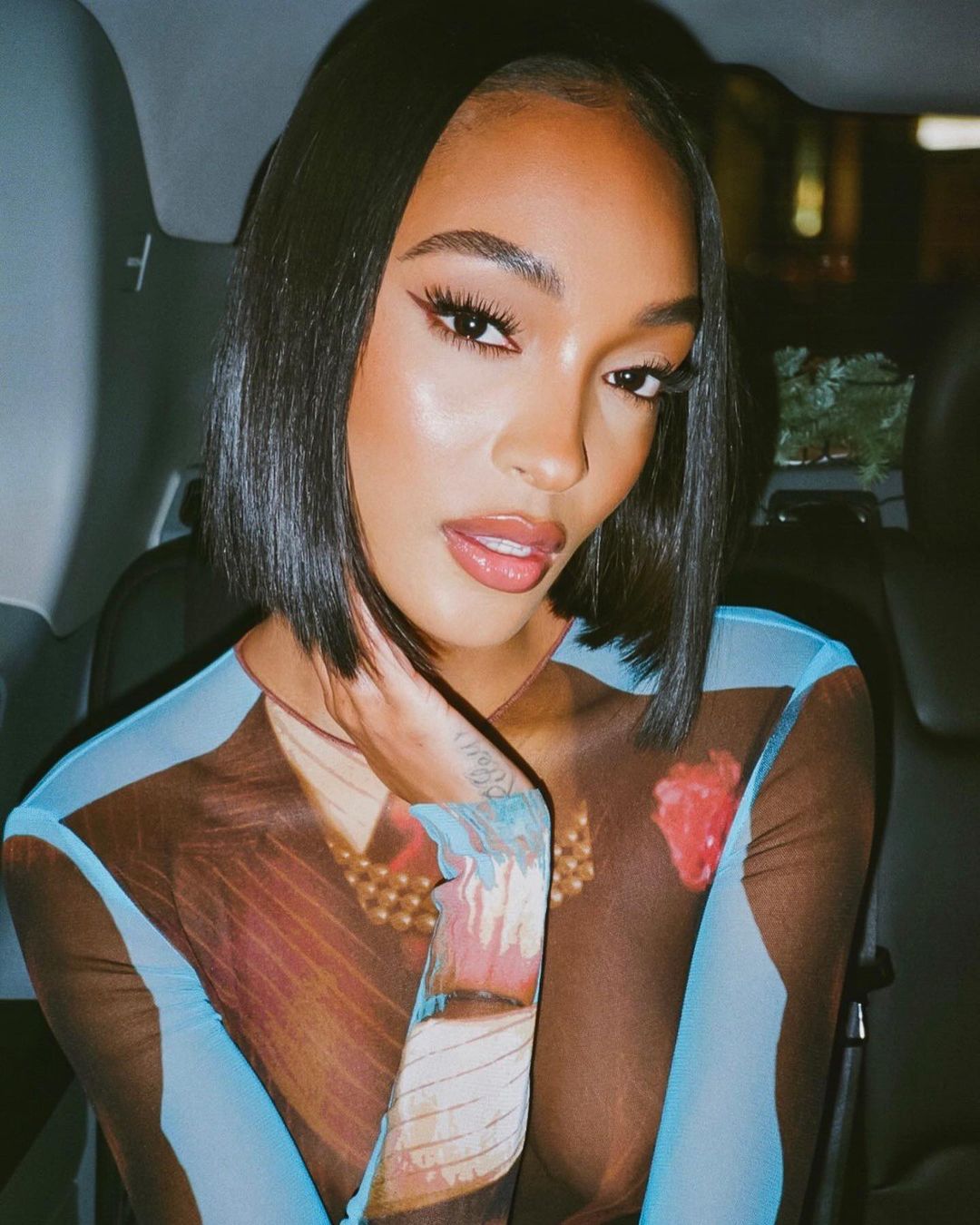 "Жидкий боб": стилисты показали самую многообещающую прическу 2022