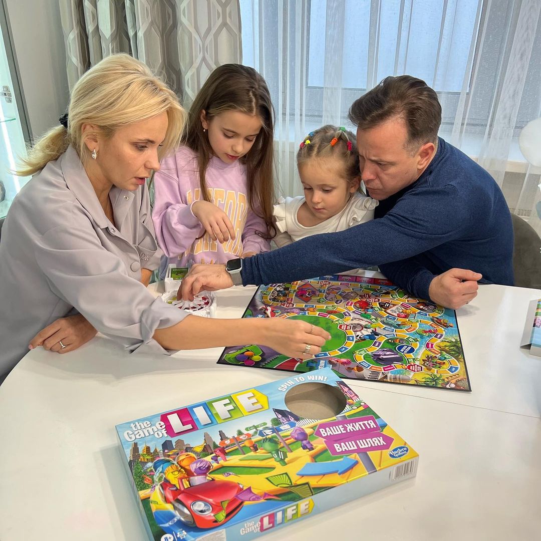 Лілія Ребрик показала, як і з ким проводить довгі зимові вечори