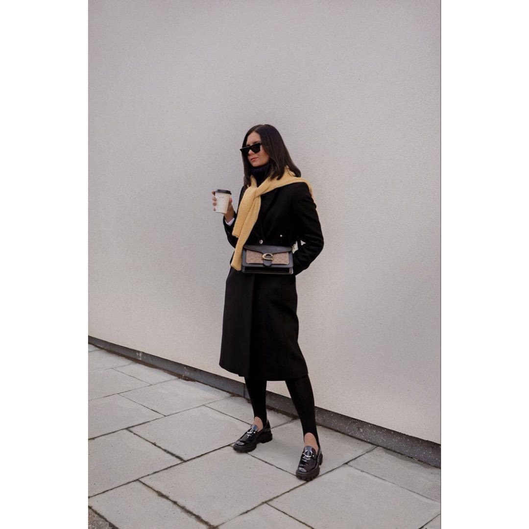 Модные секреты: стилист научила правильно носить колготки зимой