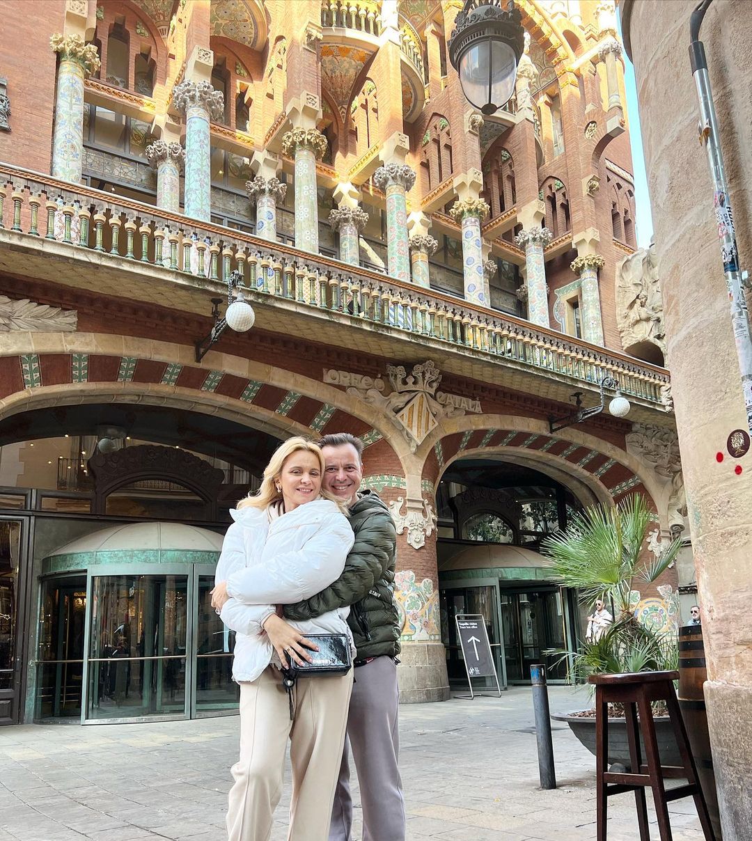 С тобой хоть на край света: Лилия Ребрик наслаждается романтикой с мужем в Барселоне