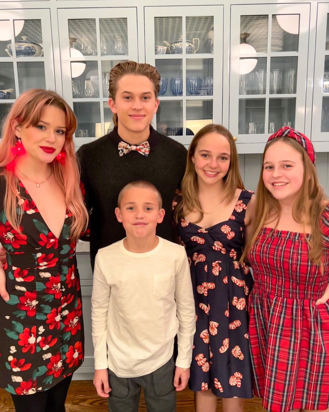 Тіна Кунакі, Різ Уізерспун, Наомі Кемпбелл та інші: як зірки відзначили Різдво