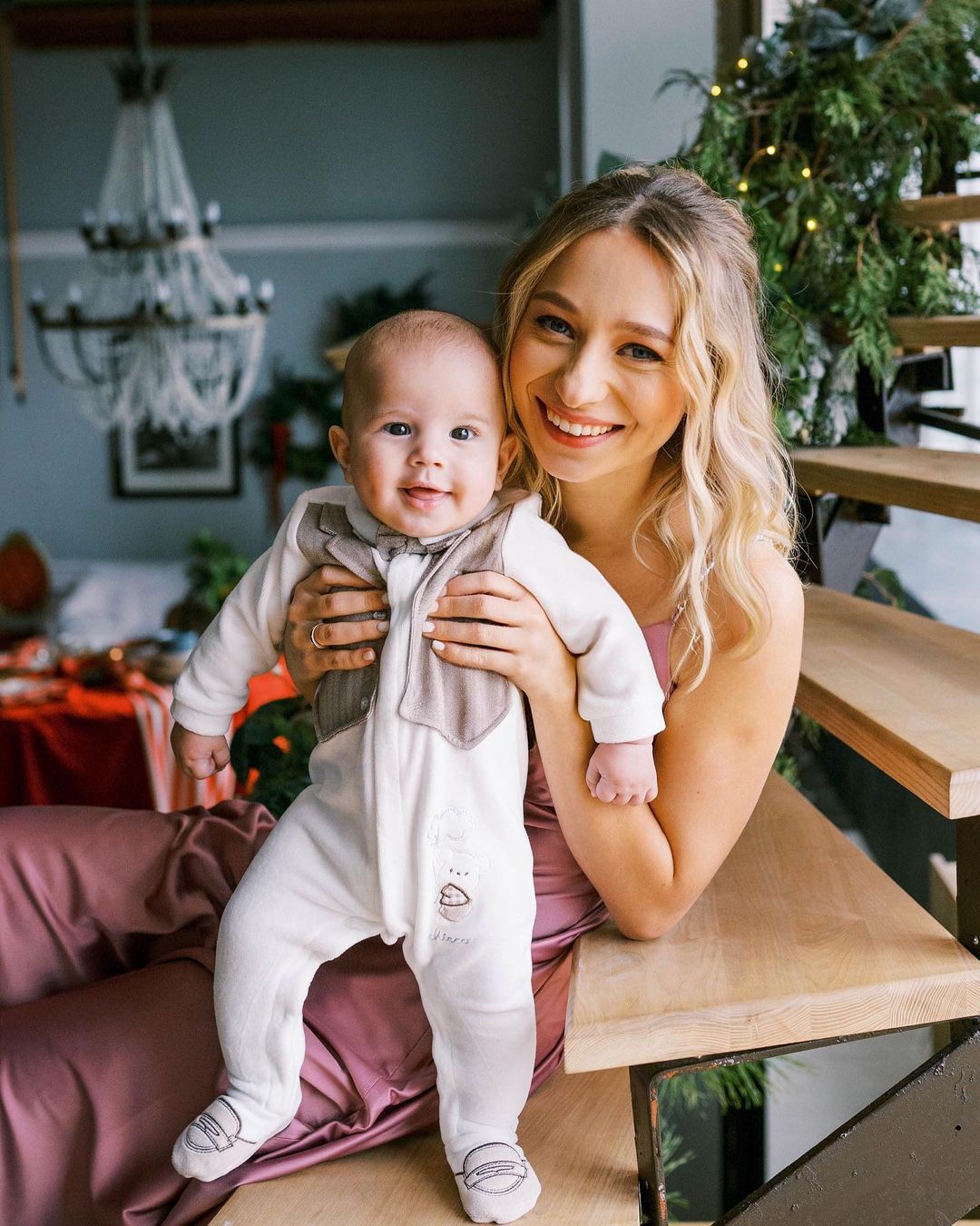 Шанс простить: Репяхова умилила семейной идиллией с Павликом после ссоры