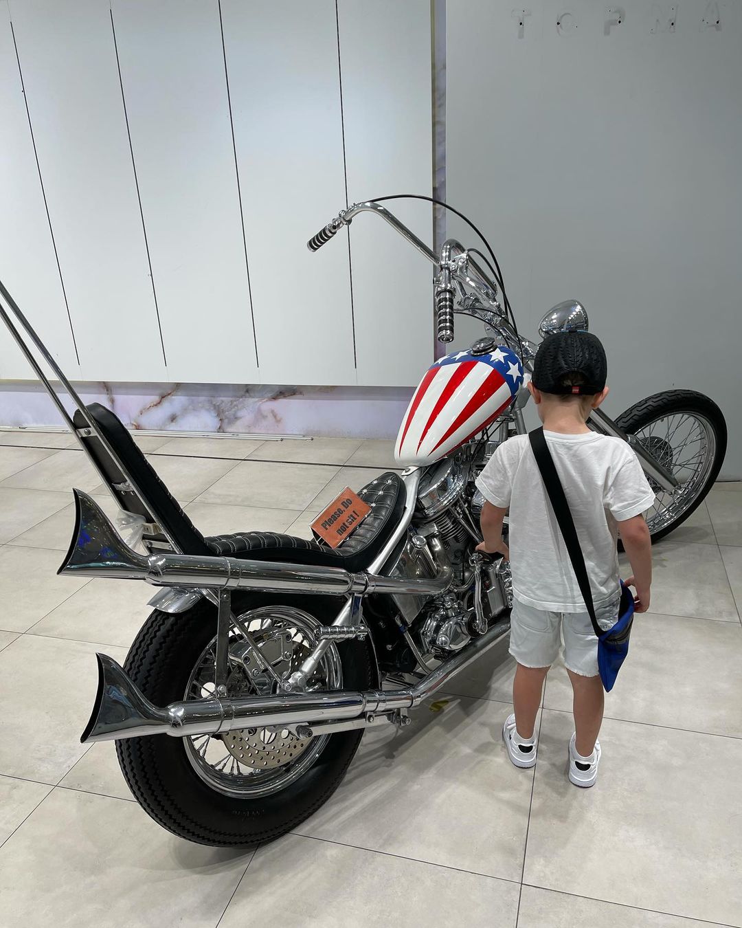 Пальми і океан: Осадча і Горбунов з синочками насолоджуються відпочинком в Таїланді