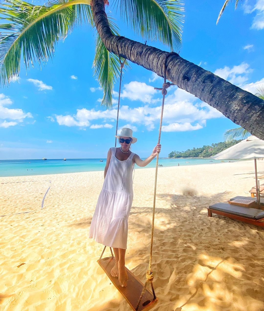 Пальми і океан: Осадча і Горбунов з синочками насолоджуються відпочинком в Таїланді