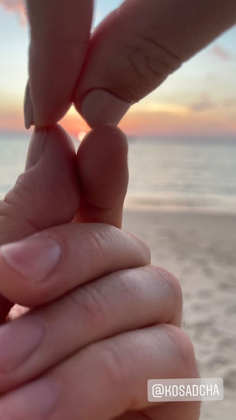 Пальми і океан: Осадча і Горбунов з синочками насолоджуються відпочинком в Таїланді