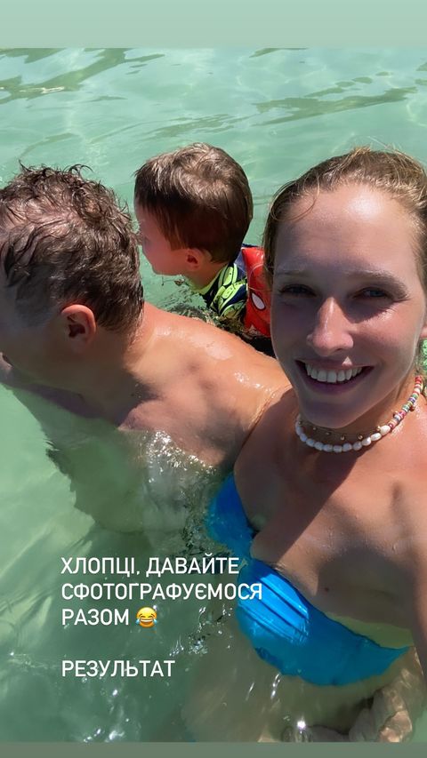Катя Осадча похвалилася фігурою в бікіні і розкрила секрет стрункості