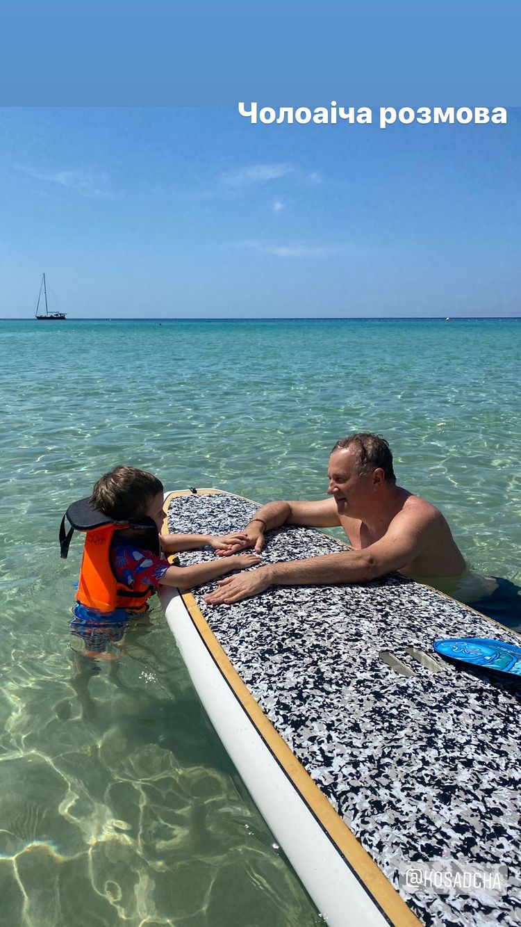 Яхта, сапсерфінг і зустріч з тигром: Осадча і Горбунов з сином показали розваги в Таїланді