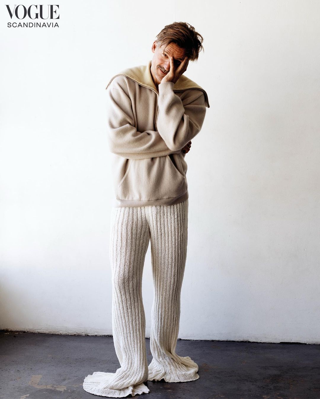 Новый Ланнистер: 51-летний Николай Костер-Вальдау позирует в трендовых нарядах для Vogue (фото)