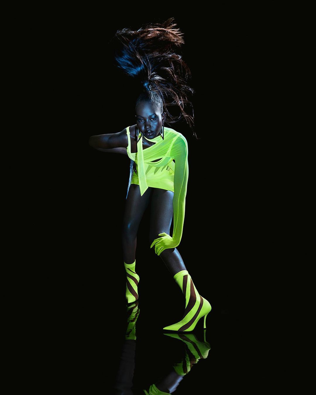 Объект желания: Jimmy Choo представили коллаборацию с Mugler, и эти туфли захотели все