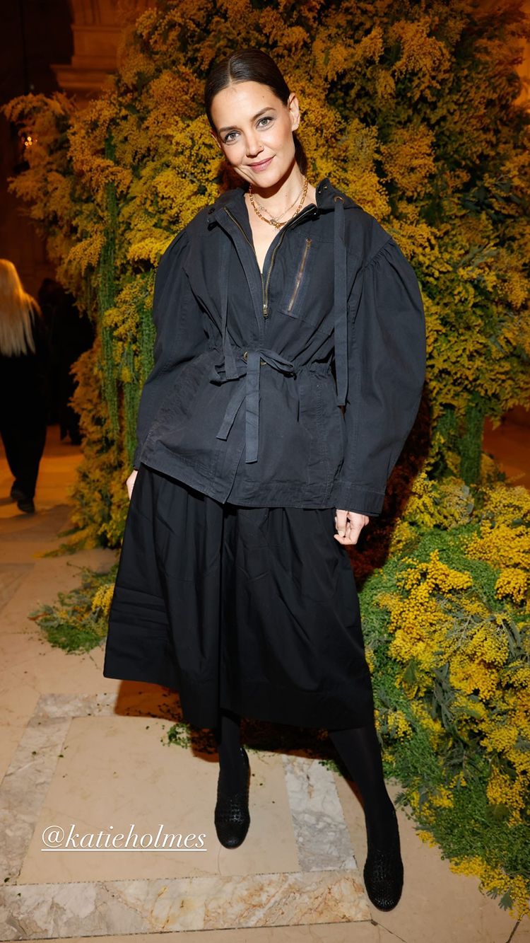 Ума Турман, Дрю Бэрримор, Кэти Холмс и другие: лучшие образы звезд на Неделе моды в Нью-Йорке