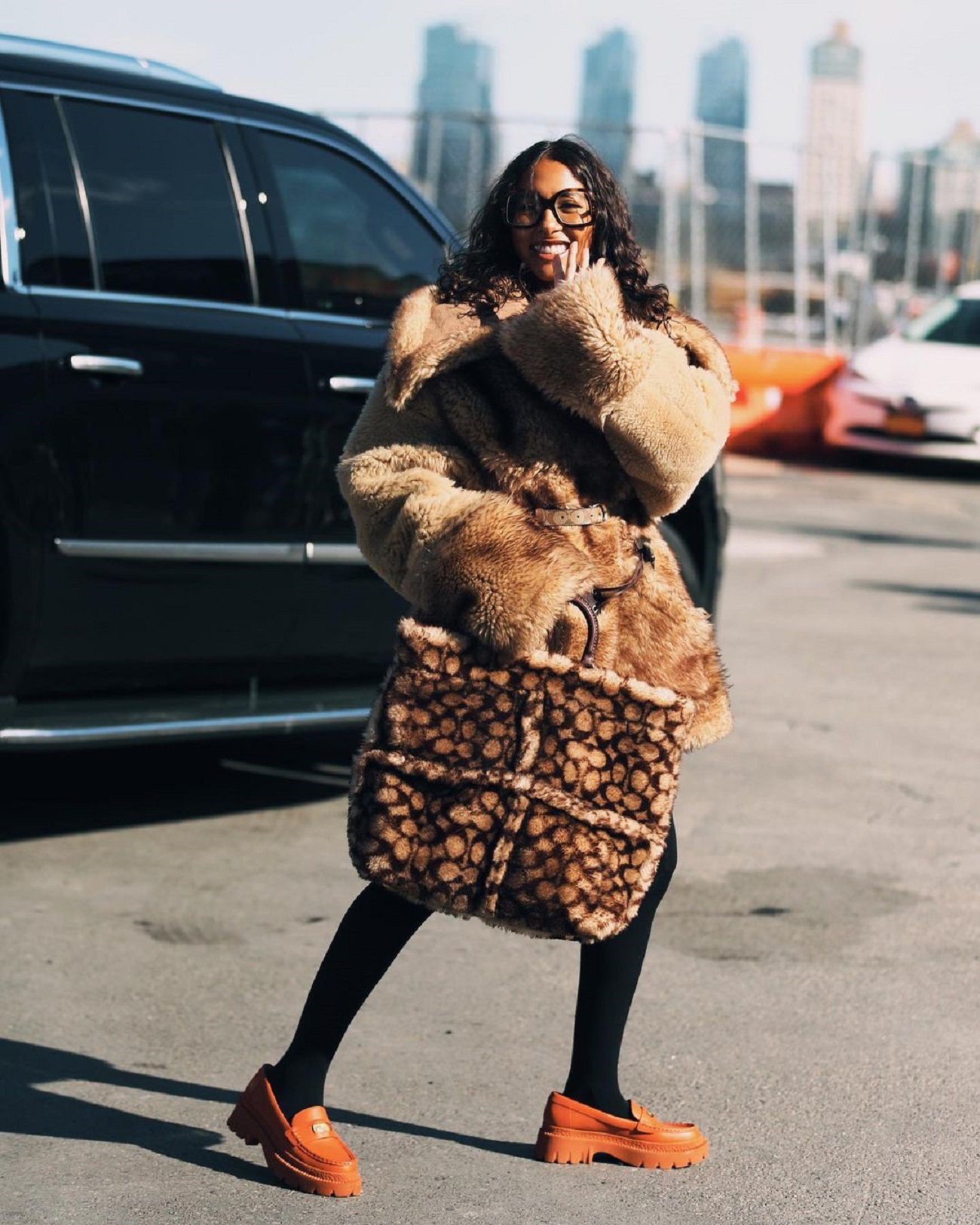 Лучшие стритстайл-образы на Неделе моды в Нью-Йорке