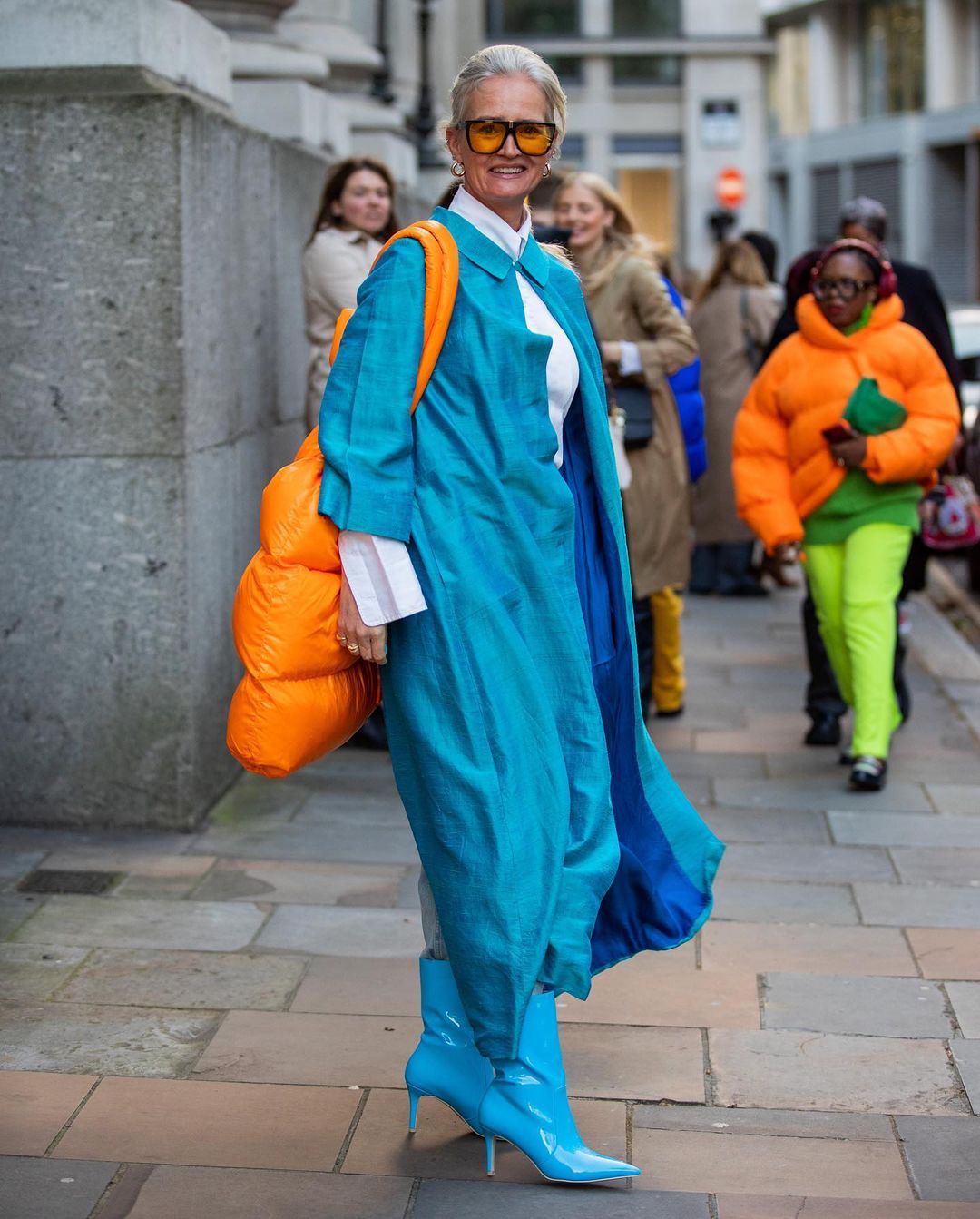 Стритстайл на Неделе моды осень-зима 2022 в Лондоне: лучшие образы