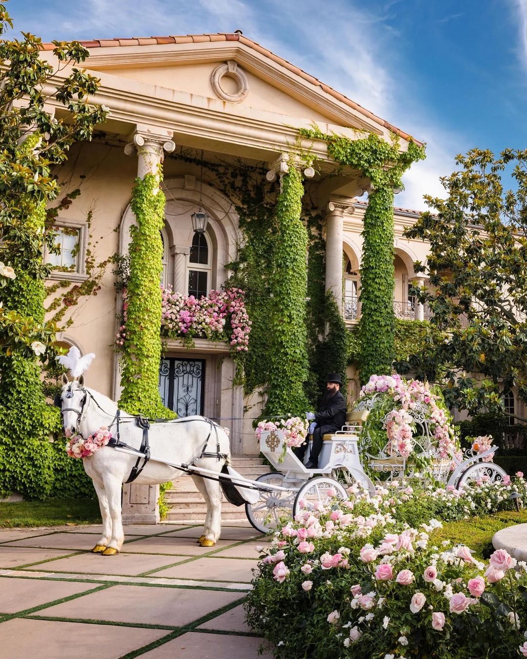 Карета принцеси і розкішна сукня: Брітні Спірс показала унікальні фото зі свого весілля