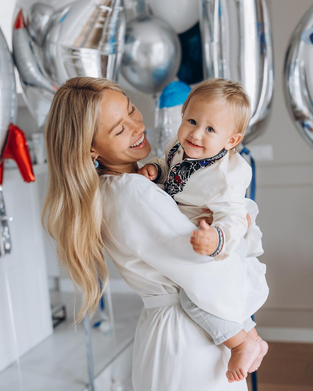 Квиткова и Добрынин отметили первый день рождения сына: милые фото