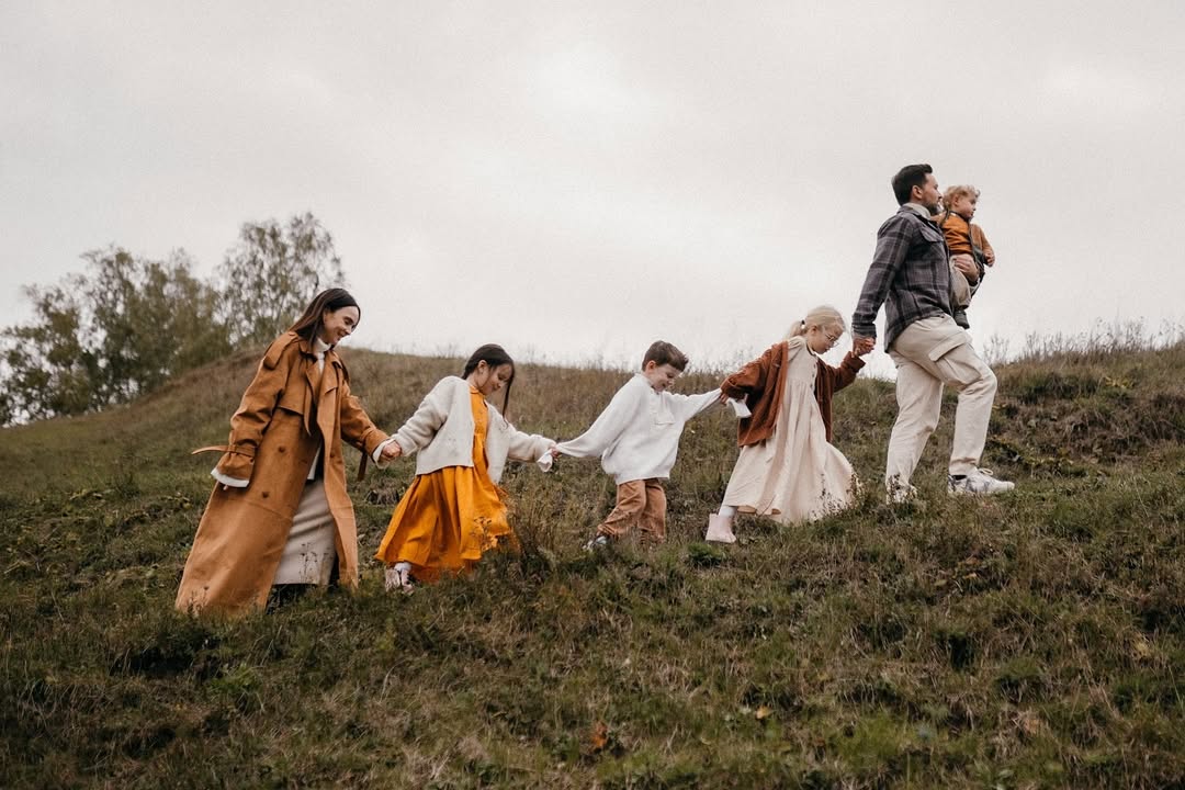 &quot;Мы родили сердцем&quot;: Мирошниченки растрогали признанием в День усыновления