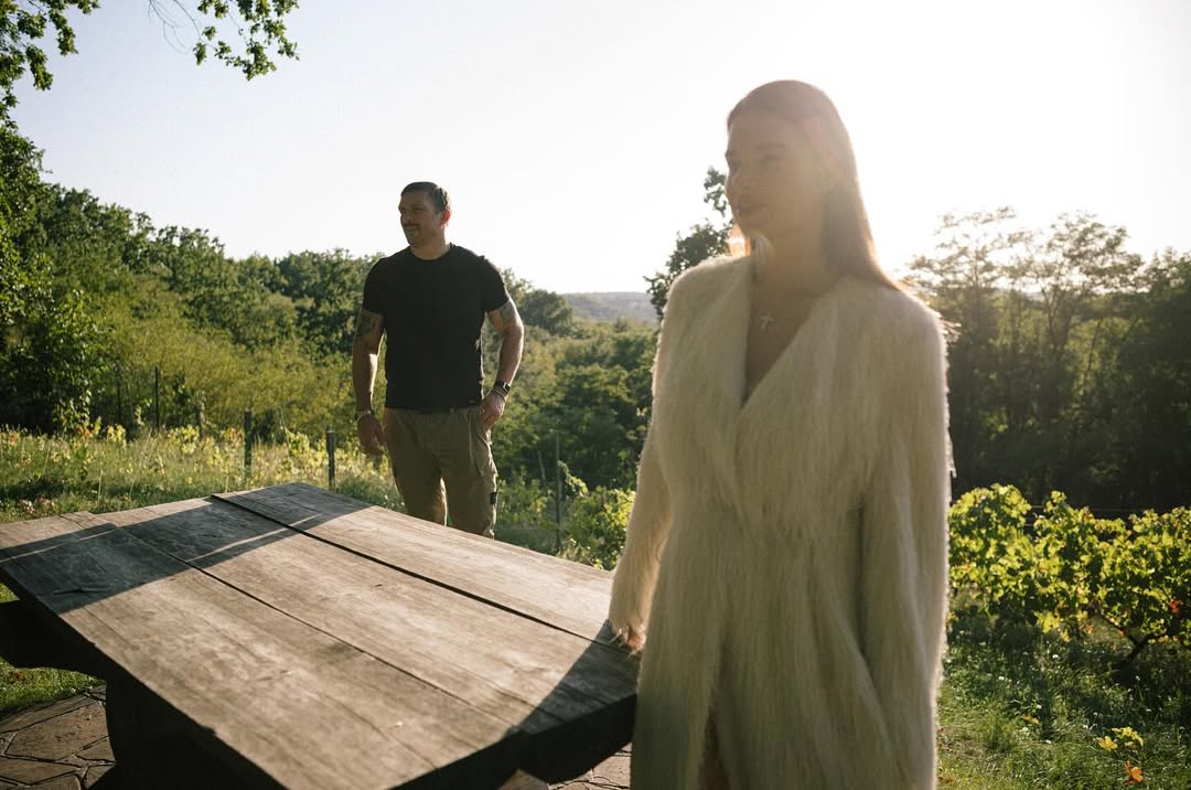 Усики умилили новыми семейными фото: как выглядит их младшая дочь