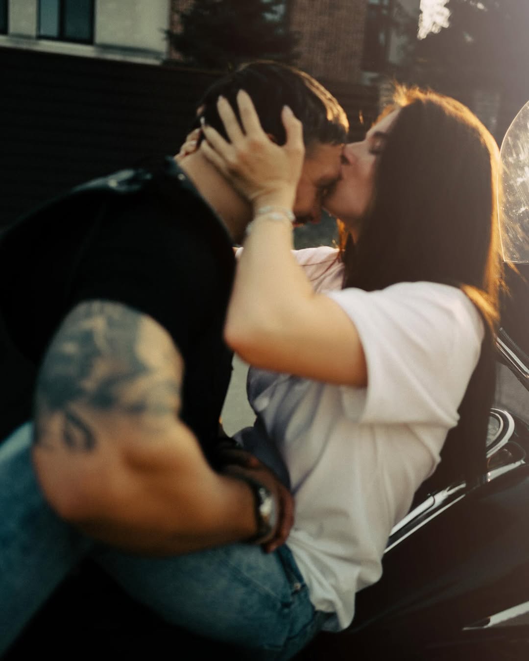 Дружина Усика зачарувала новим фото з боксером у важливий день