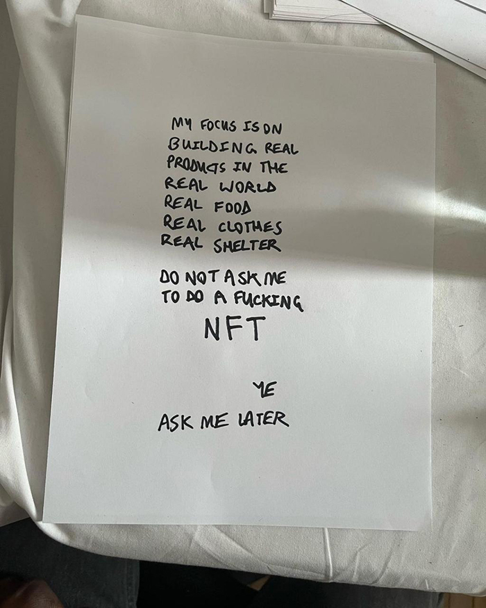 &quot;Не сейчас&quot;: Канье Уэст высказался о NFT