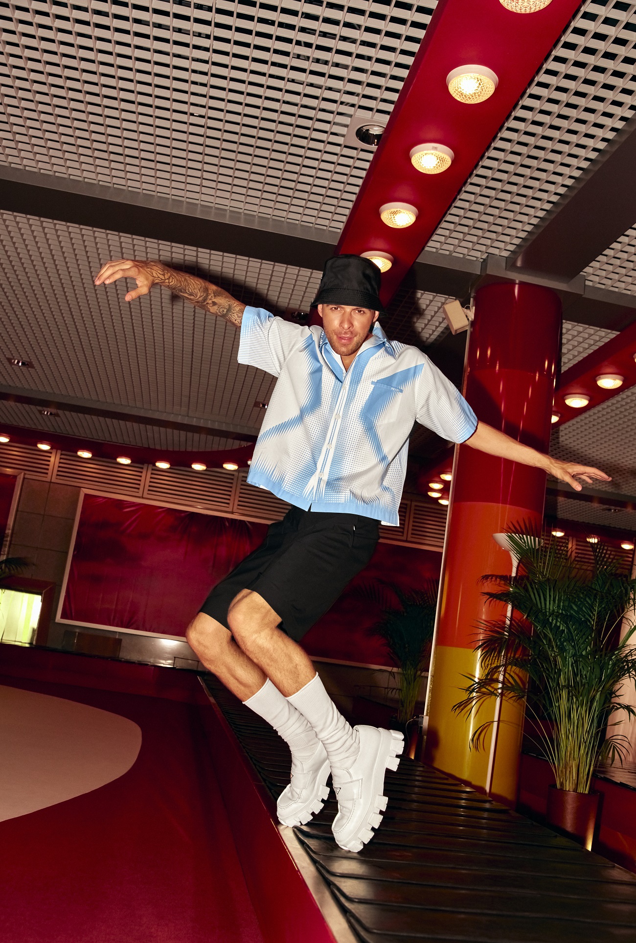 Макс Барских блеснул яркими образами и высказался о кардинальных переменах в карьере (фото)