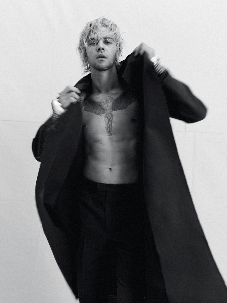 Макс Барских ошеломил сменой имиджа и рассказал о "нездоровой постсоветской традиции" (фото)