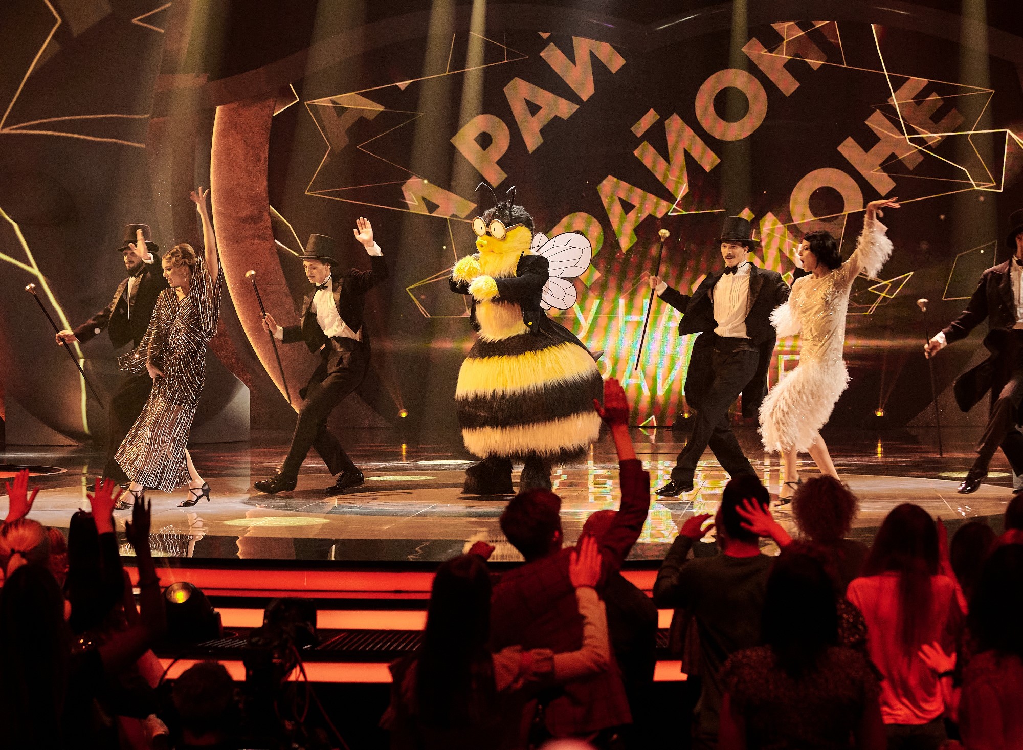 Зірка &quot;Кварталу 95&quot; вразив образом у популярному шоу: &quot;відчував себе таким незграбним&quot;