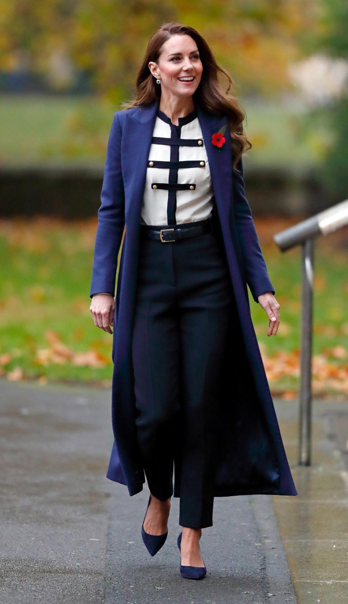 Взяти на замітку: Кейт Міддлтон показала елегантний образ в трендовому відтінку осені 2021