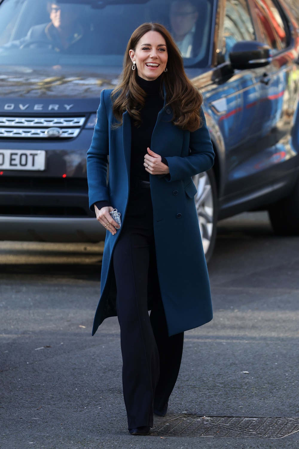 Ультрамодне пальто і бюджетні сережки: Кейт Міддлтон показала перший стильний образ цього року