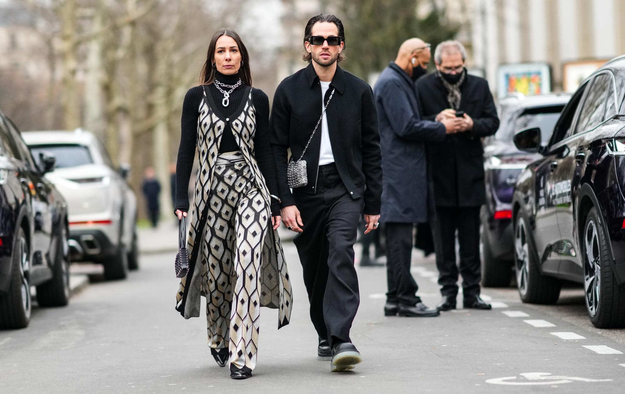 Канье Уэст и Джулия Фокс – звезды стритстайла на Неделе моды в Париже: яркие образы пары и других гостей
