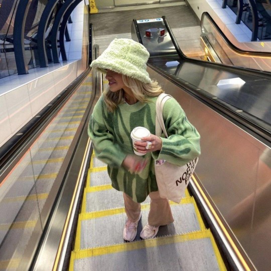 Эти вещи и аксессуары трендового цвета осени помогут тебе стать иконой стиля