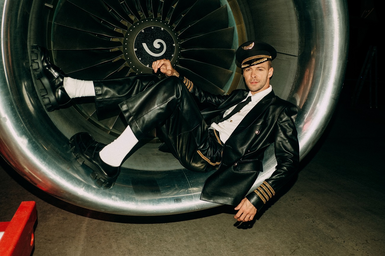 Макс Барских блеснул яркими образами и высказался о кардинальных переменах в карьере (фото)