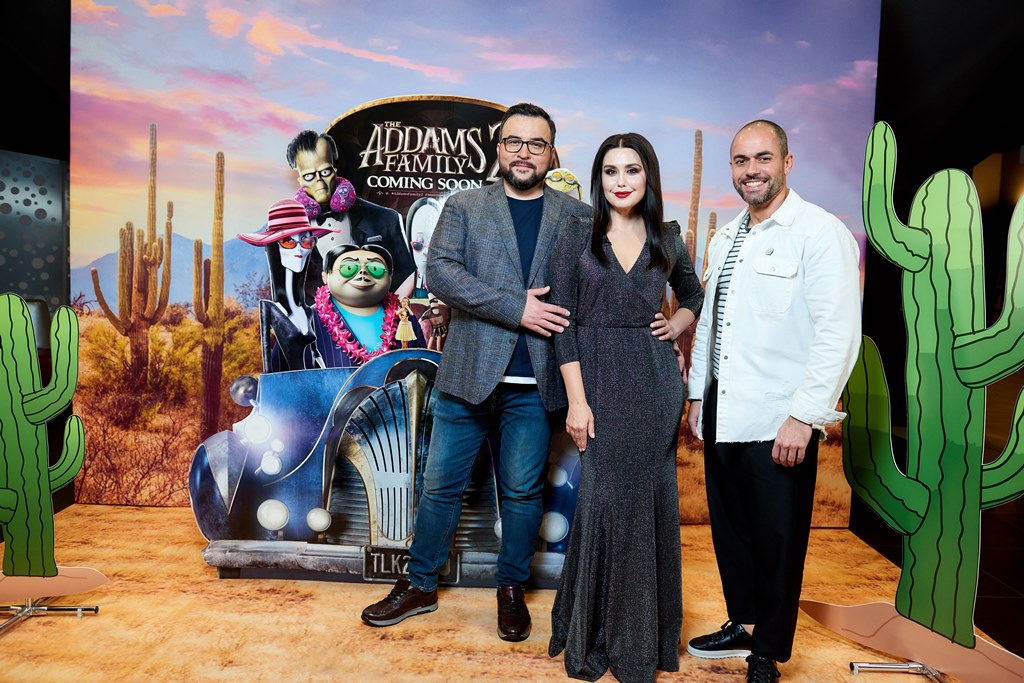 Страшенно красива: ведуча "плюсів" вразила образом на червоній доріжці (фото)