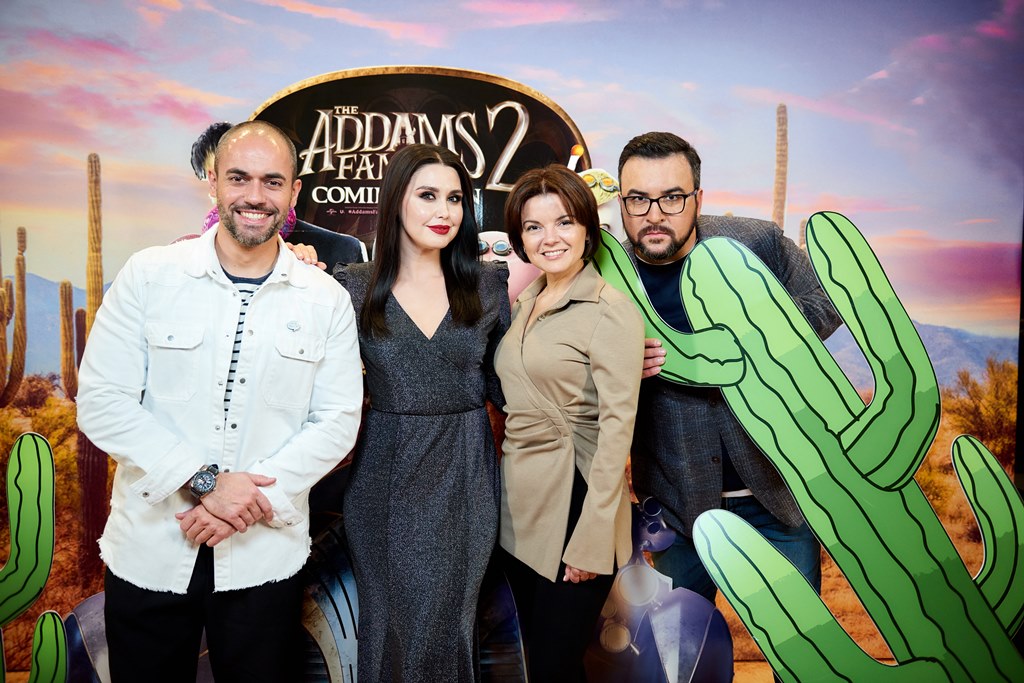 Страшенно красива: ведуча "плюсів" вразила образом на червоній доріжці (фото)