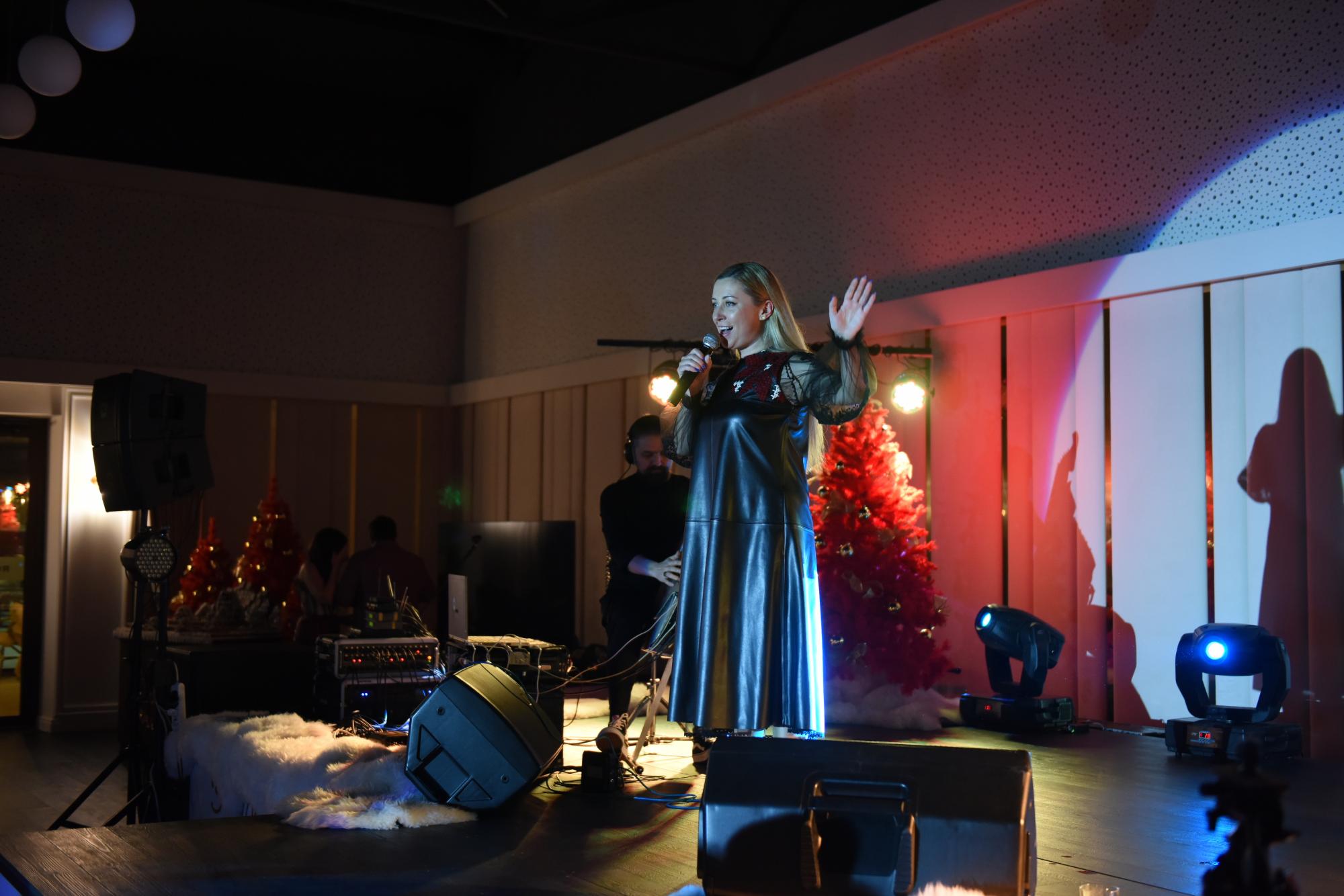 Українські зірки відзначили Різдво на фестивалі в Карпатах: кутя з бренді і несподівані дуети (фото, відео)