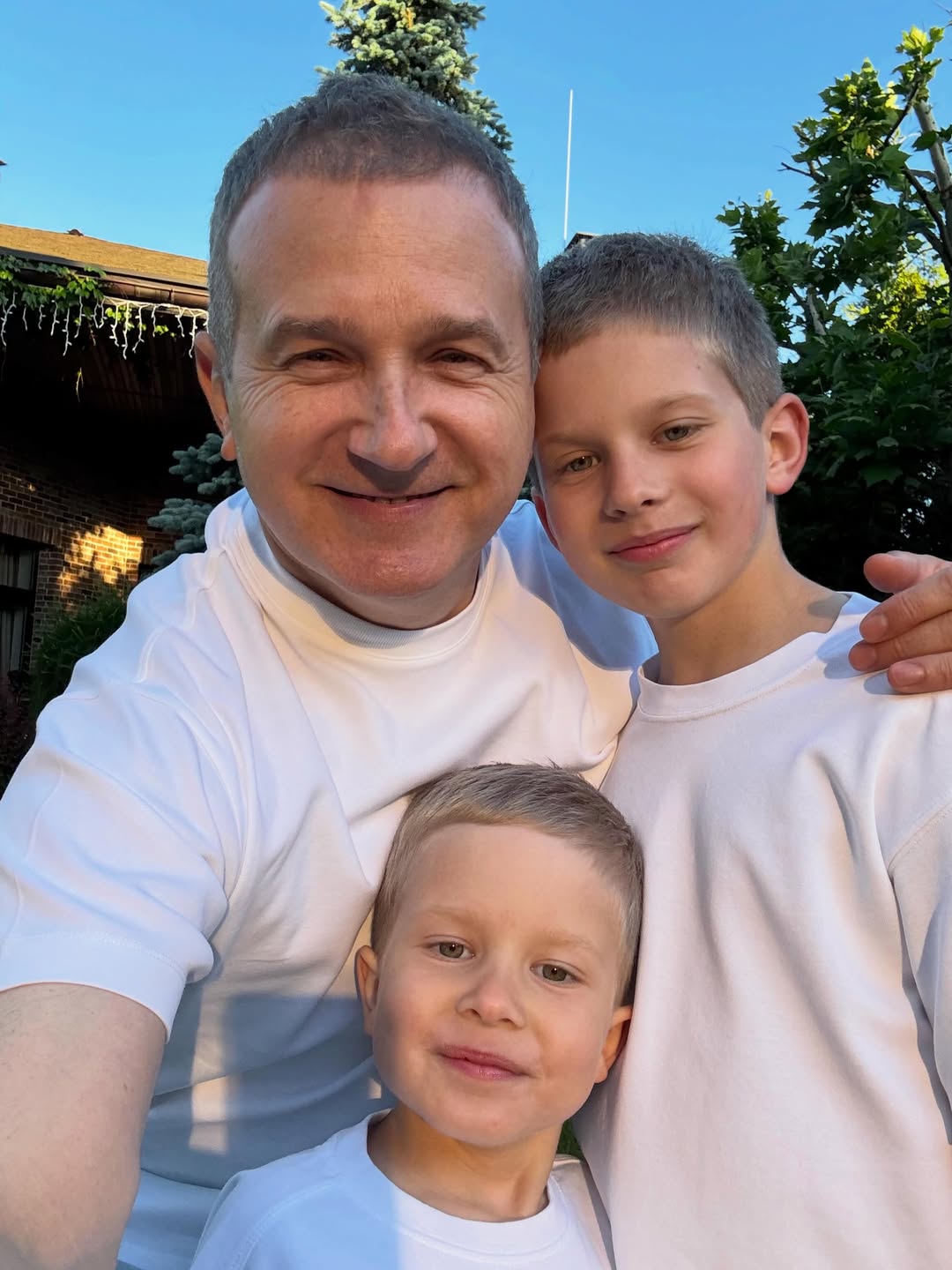 "Папа - первое слово". Козловский, Усик и другие растрогали признаниями и фото в День отца