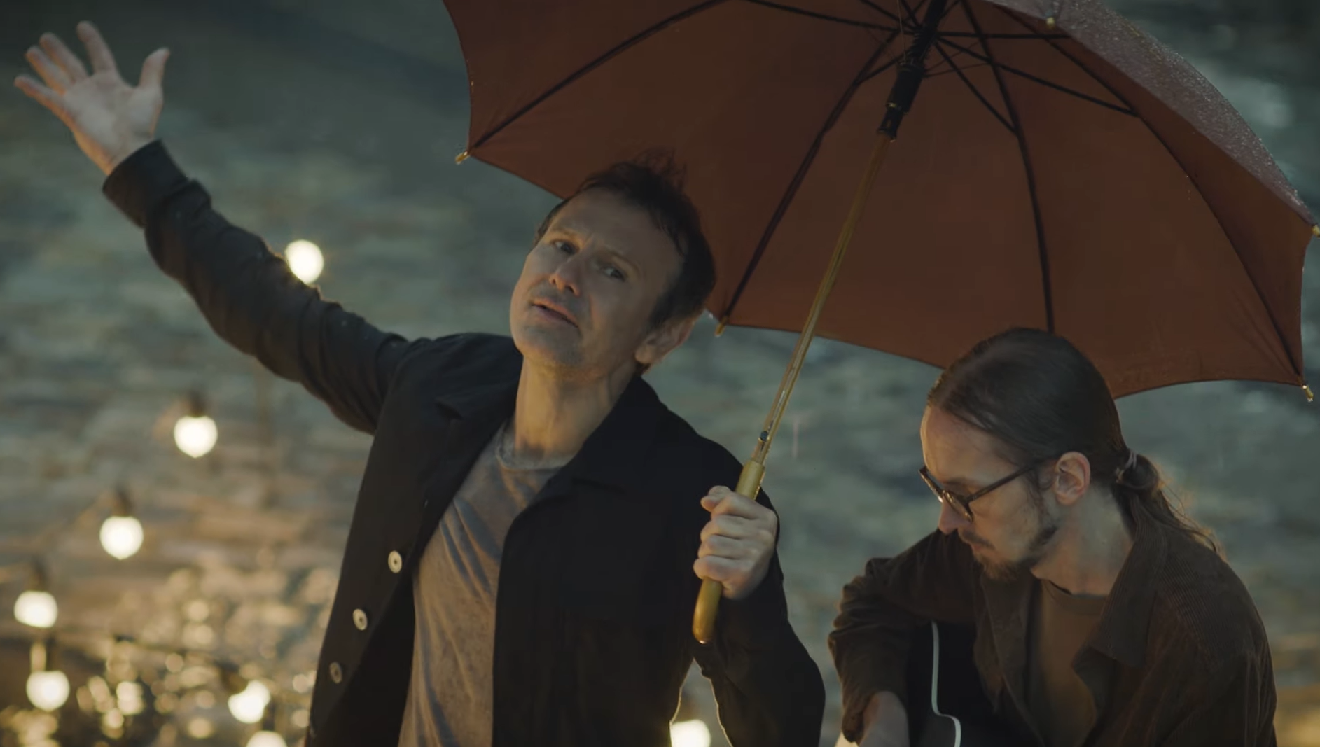 Вакарчук растрогал видео из родного Львова: "не хочется славы"