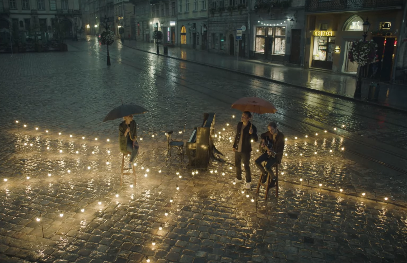 Вакарчук растрогал видео из родного Львова: "не хочется славы"